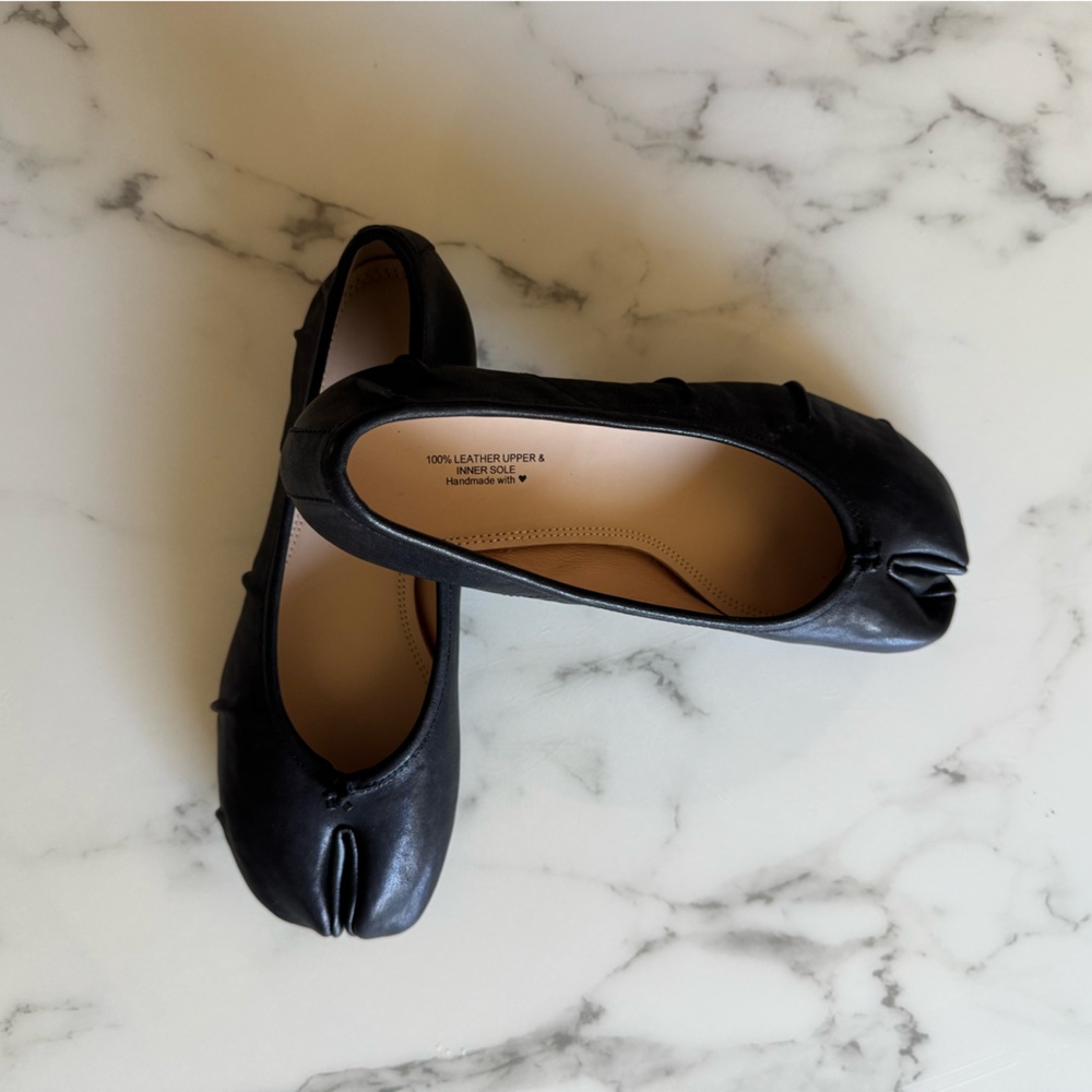 Black Split-Toe Ballet Flats - Unbranded - Picture 2 of 5